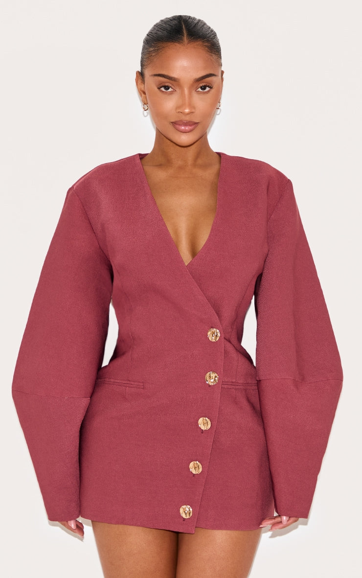 https://cdn-img.prettylittlething.com/4/0/d/1/40d14ea1a60f7d29863d12b6e861579e593f9dc7_CNM1366_1_shape_berry_premium_tailored_cocoon_sleeve_a_line_blazer_dress.jpg