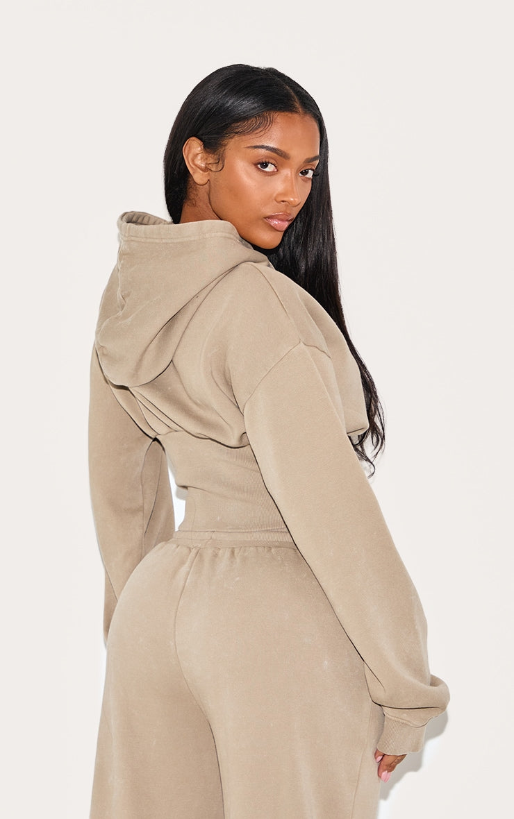 https://cdn-img.prettylittlething.com/c/a/a/8/caa894209dd37394437c5f14ef5d4eaea0d91109_CNM1068_2_shape_dark_olive_sweat_cropped_shirred_waist_hoodie.jpg